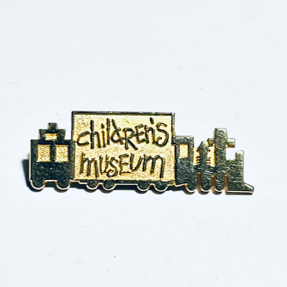 Children's Museum Train Logo Pin - Gold-tone